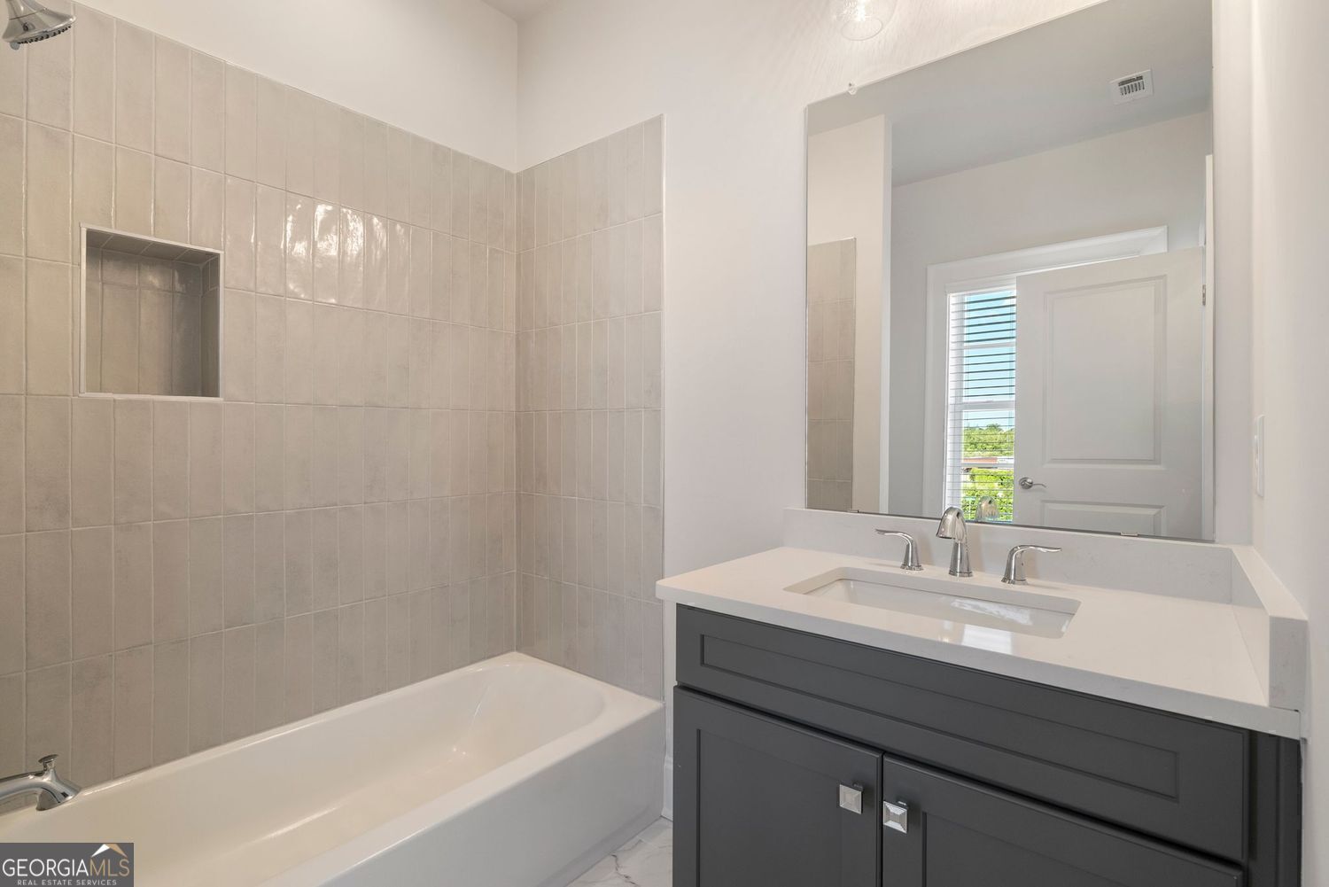 416 Upper East Avenue Property Photo 29