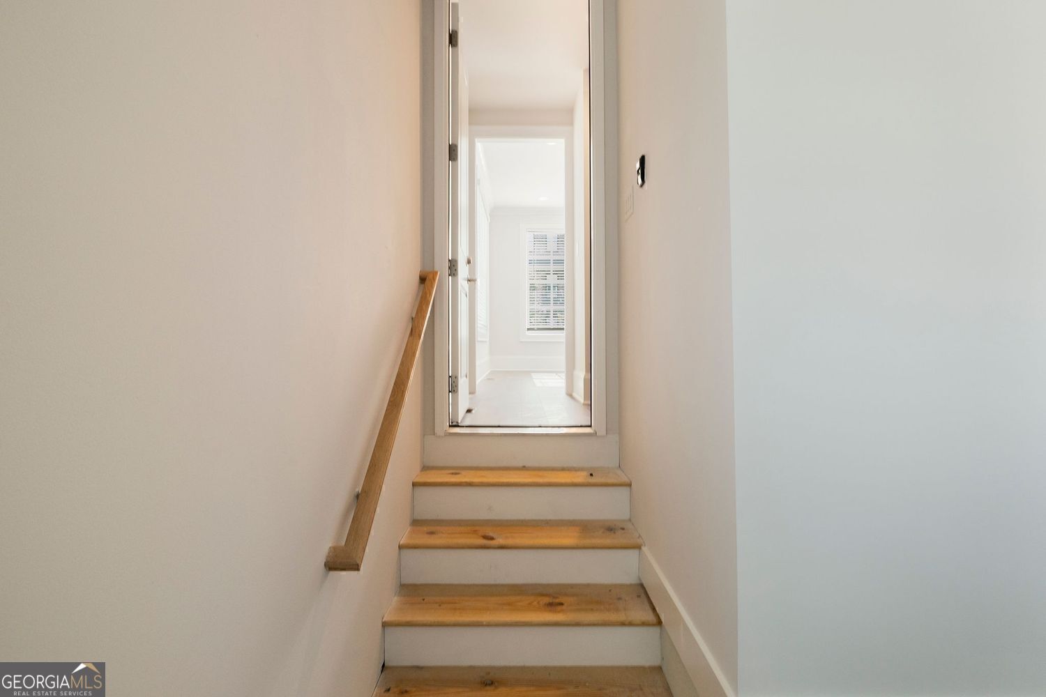 416 Upper East Avenue Property Photo 31