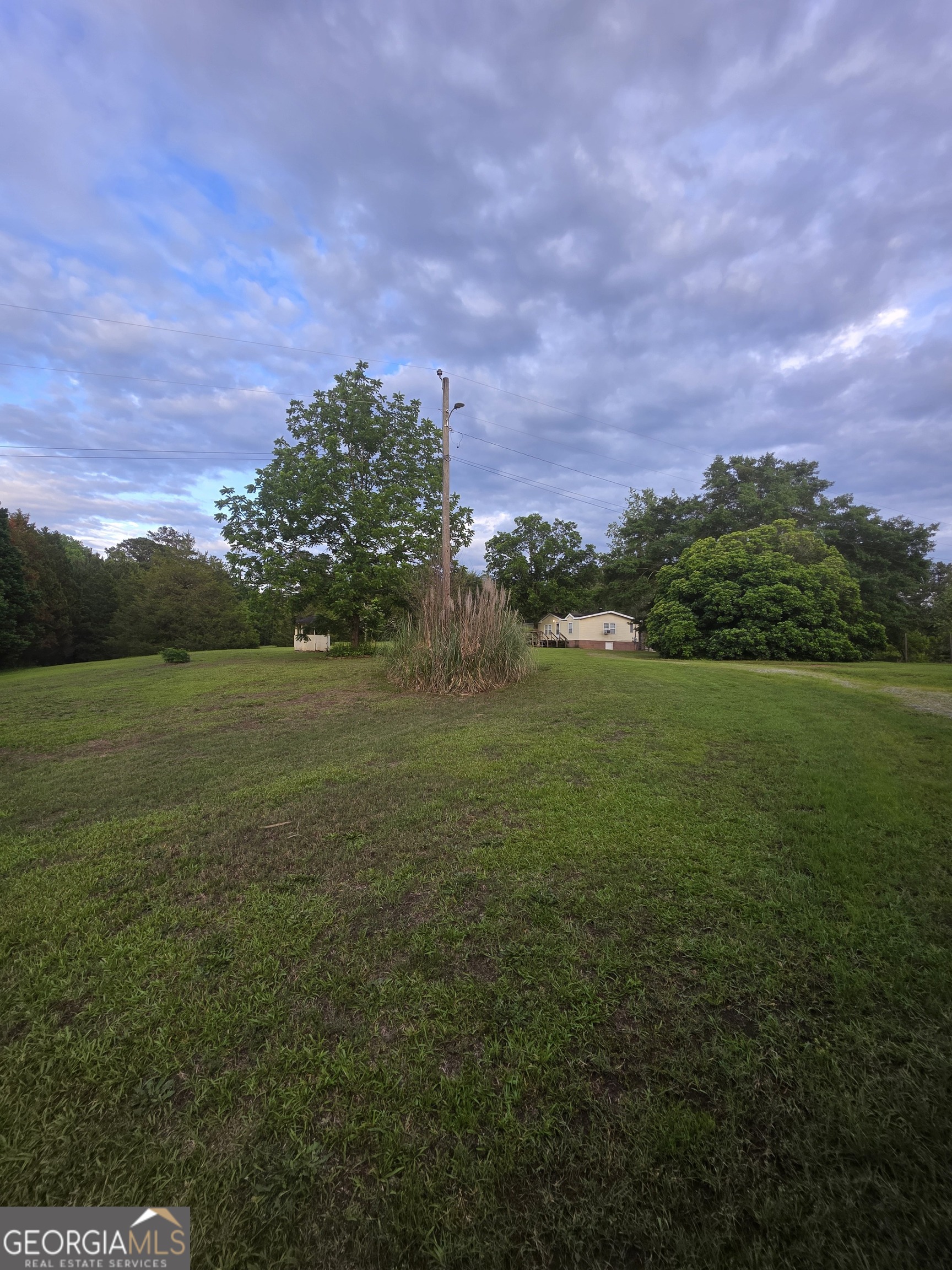 561 Gaulding Road Property Photo 2