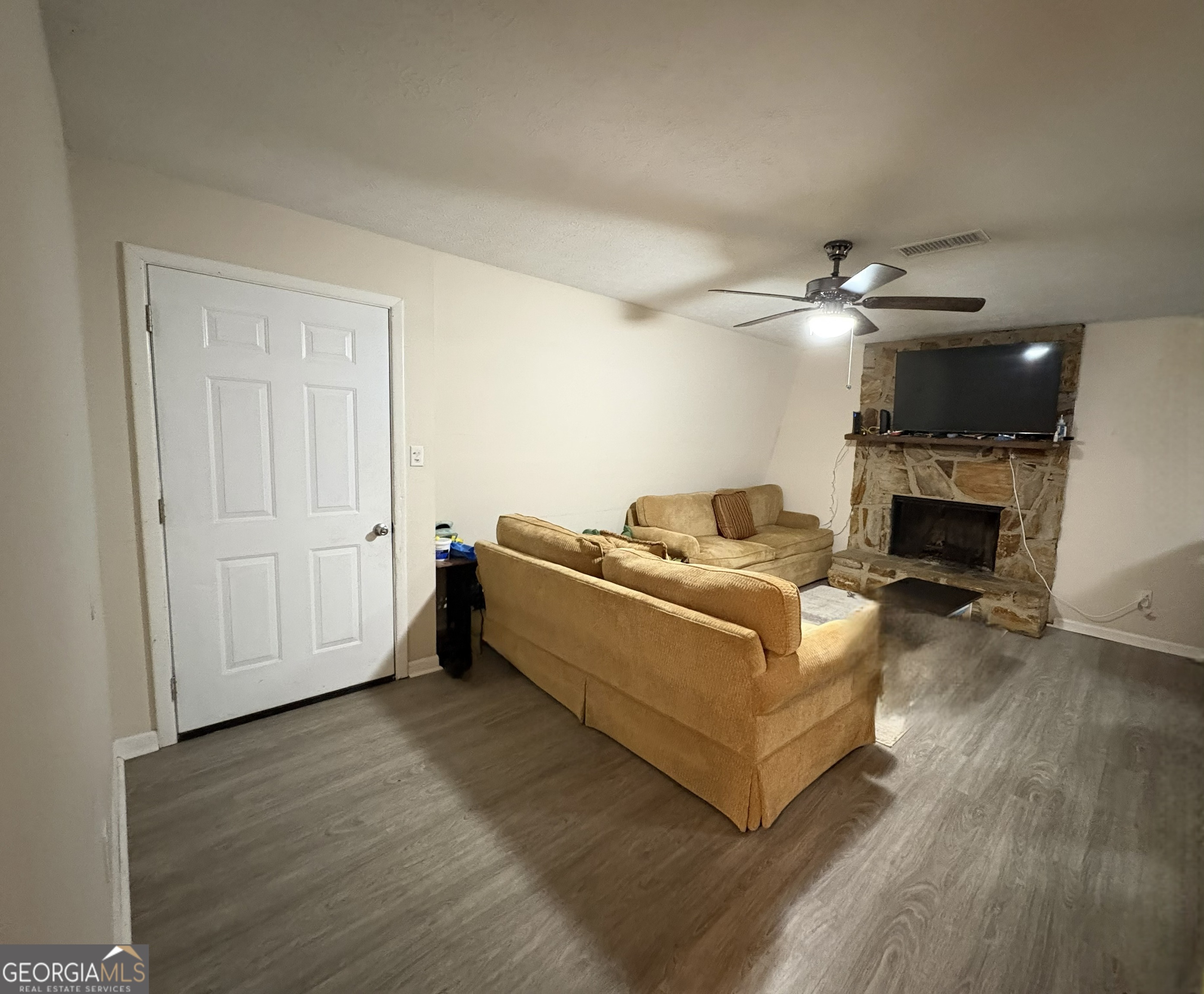121 Live Oak Drive # 125 Property Photo 5