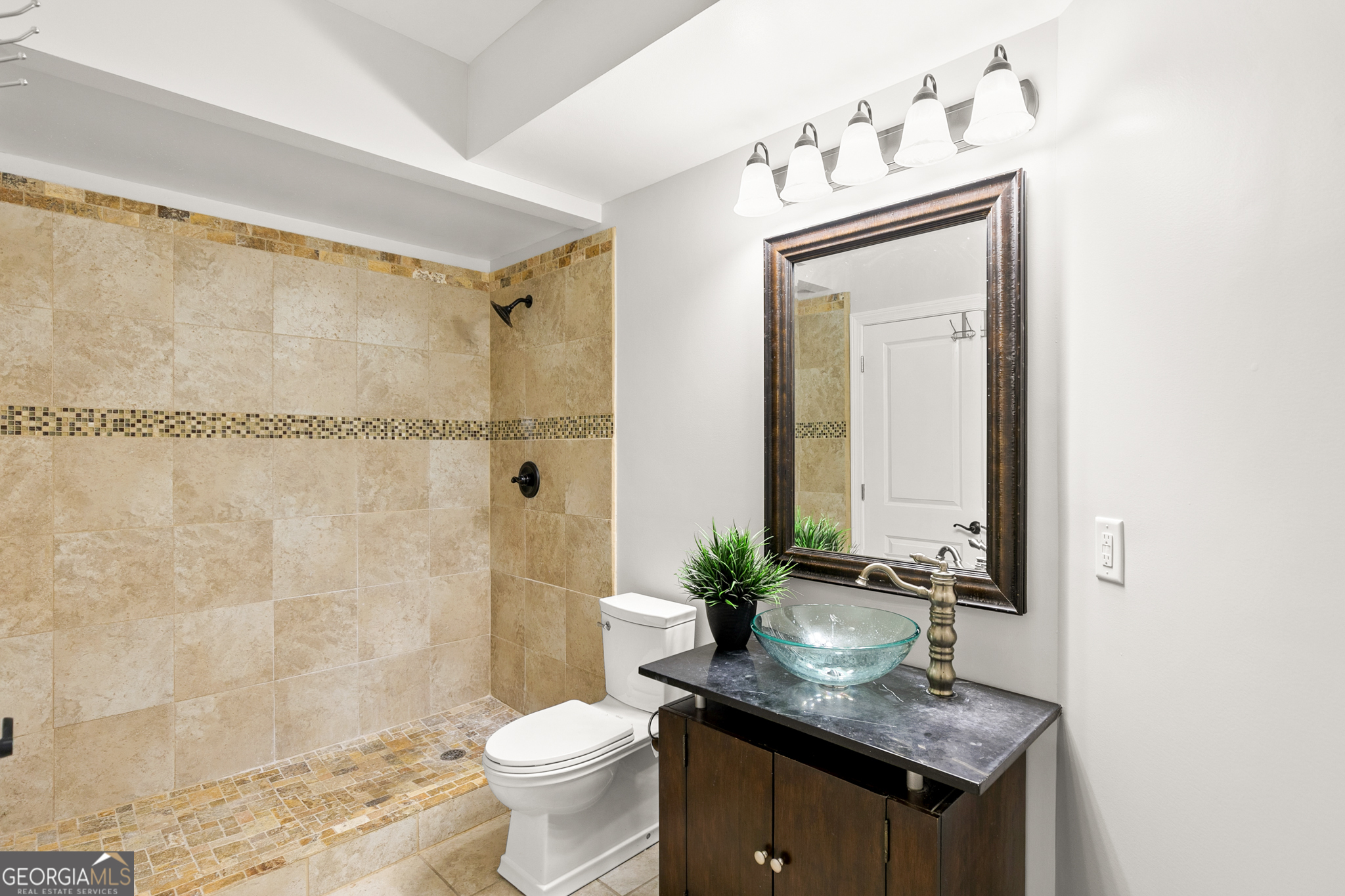 302 Beech Tree Hollow Property Photo 54