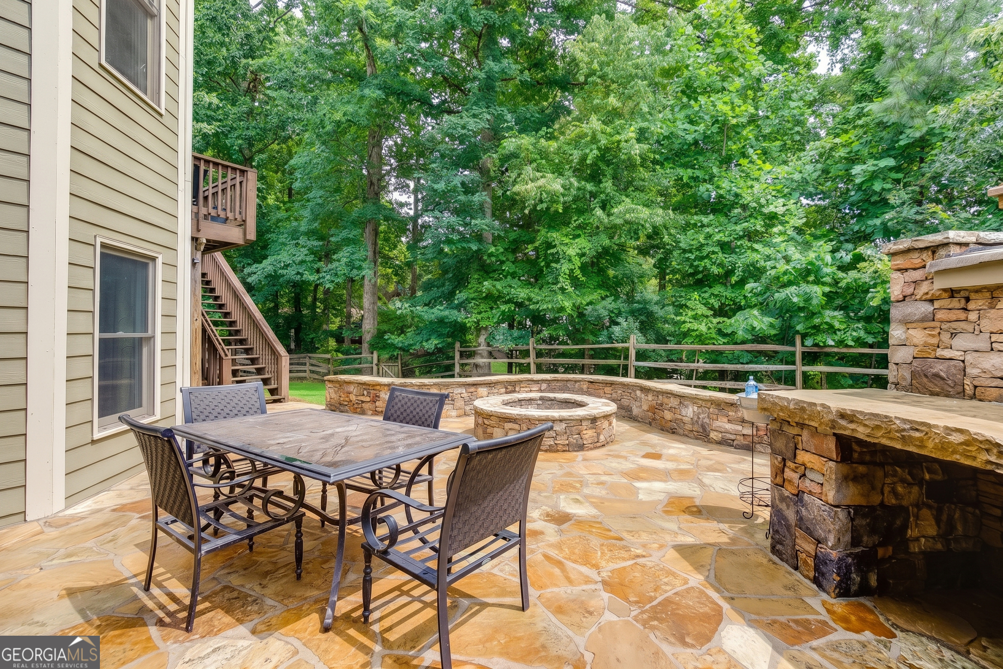 302 Beech Tree Hollow Property Photo 58
