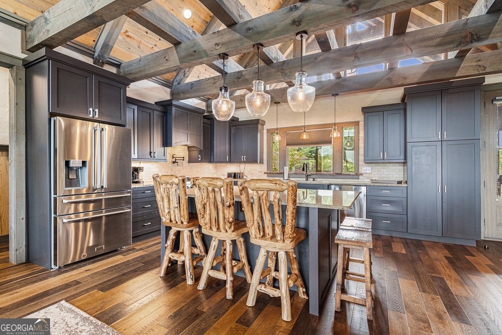 142 Mountain Trace Property Photo 4