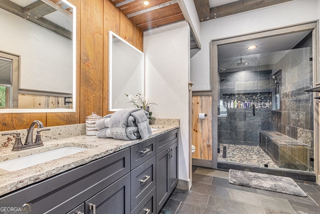 142 Mountain Trace Property Photo 8