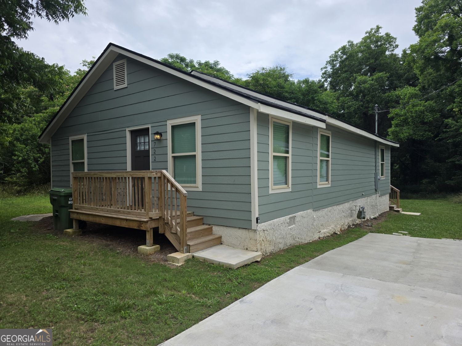 722 Lacy Street Property Photo 2