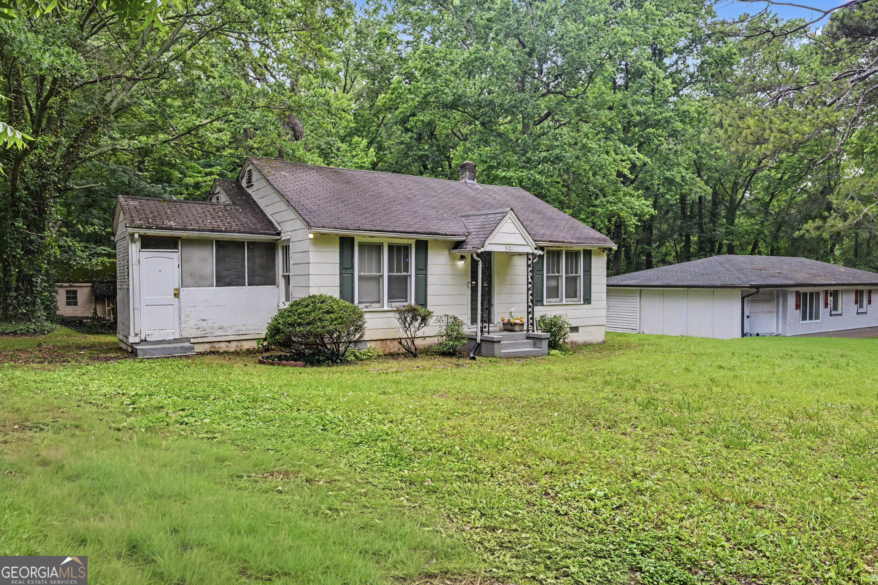 3101 Browns Mill Road Se Property Photo 2