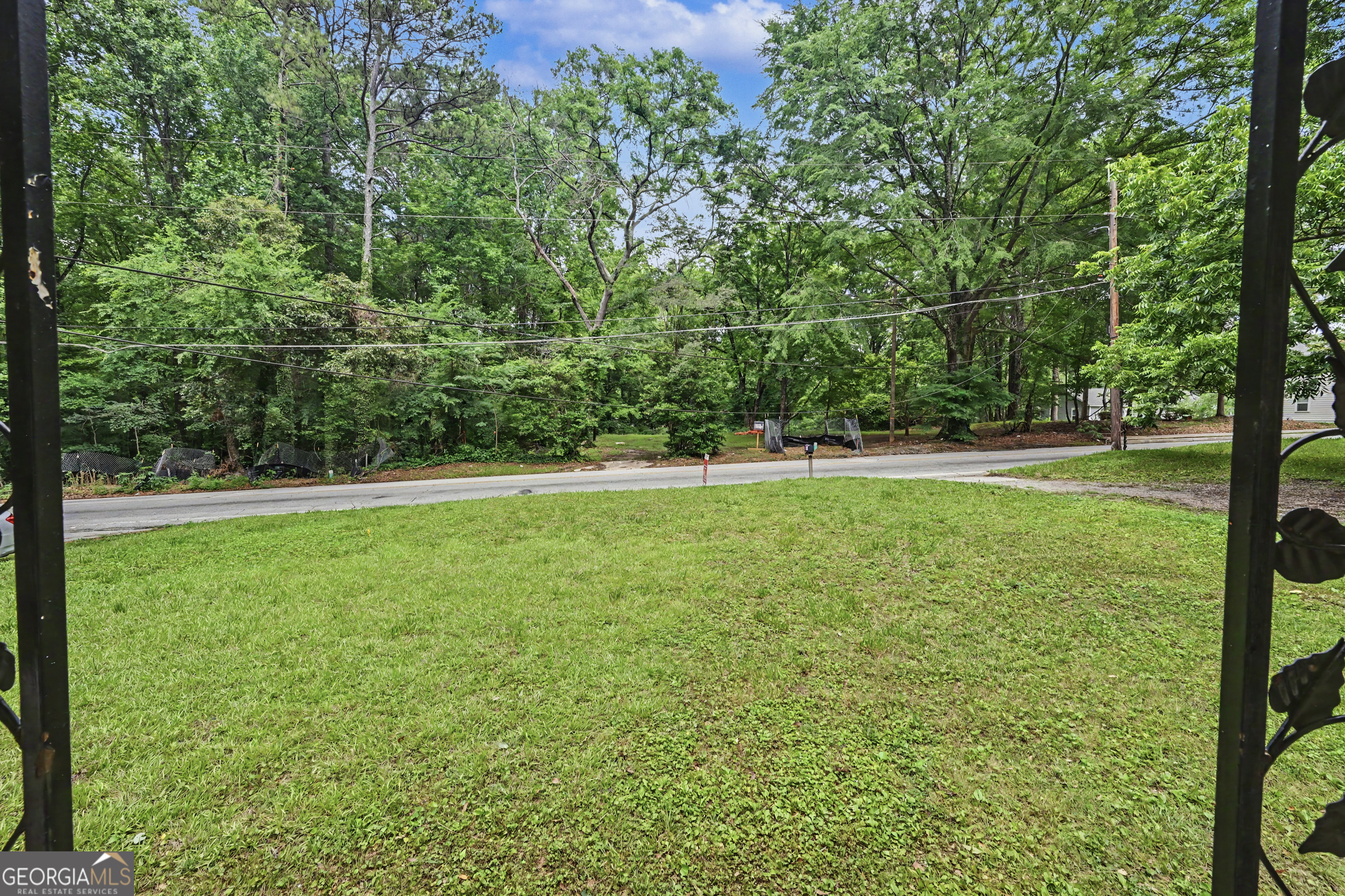 3101 Browns Mill Road Se Property Photo 4
