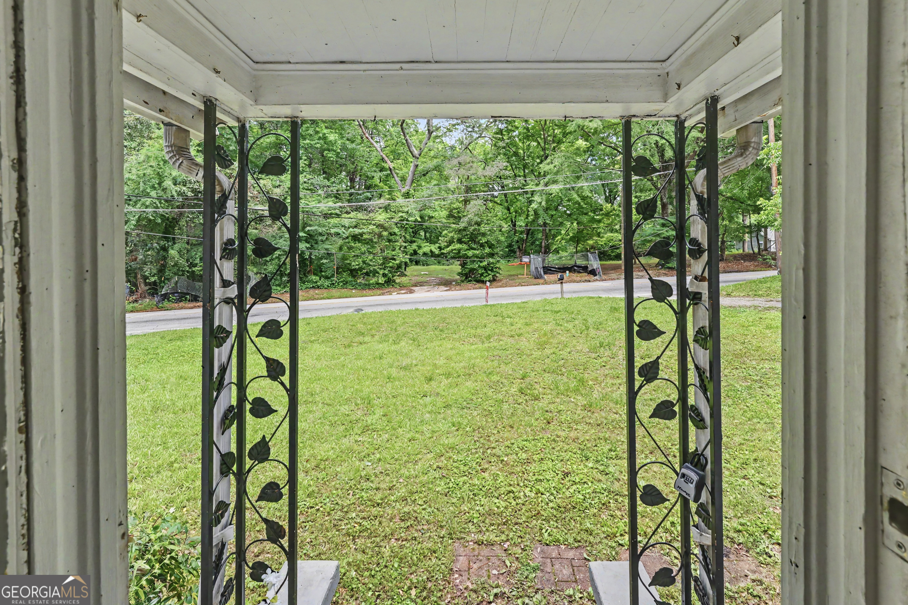 3101 Browns Mill Road Se Property Photo 5