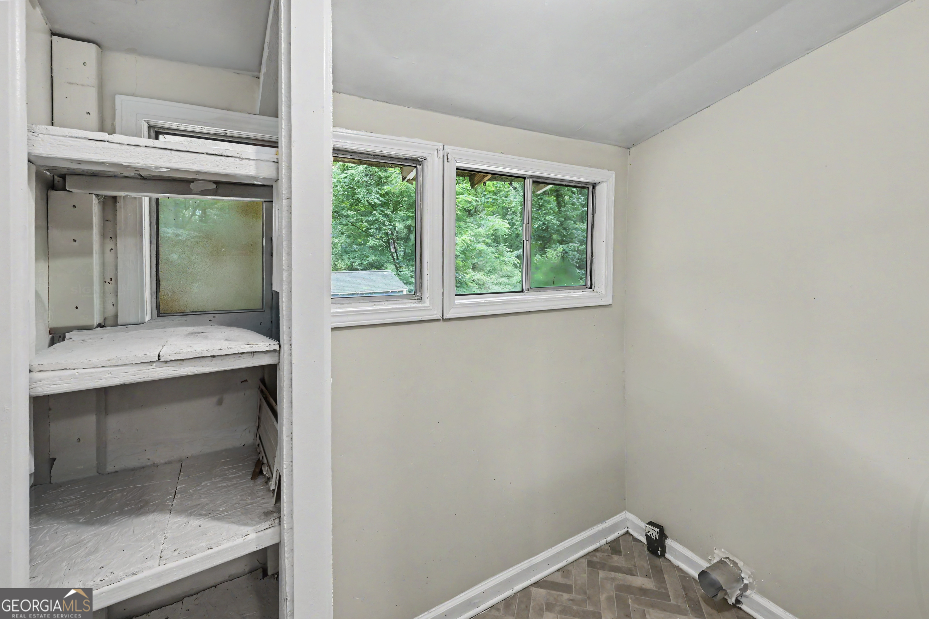 3101 Browns Mill Road Se Property Photo 15