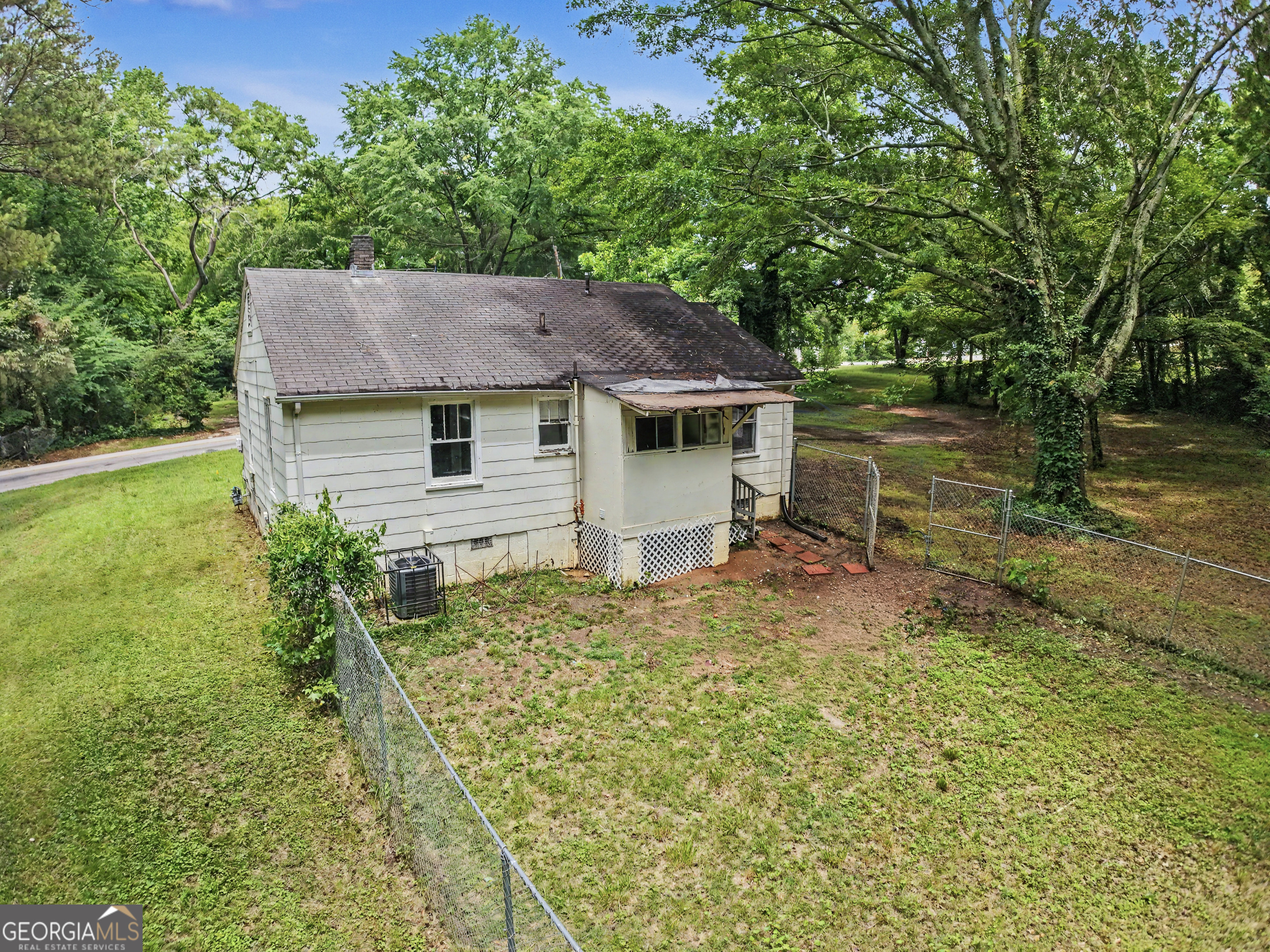 3101 Browns Mill Road Se Property Photo 28