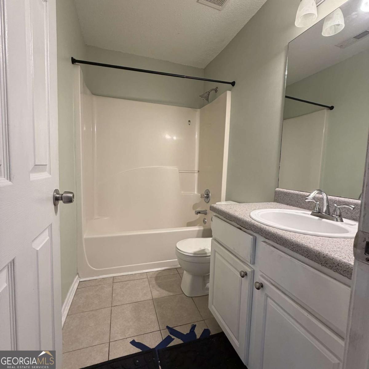 204 Gallant Lane Se # 26 Property Photo 3