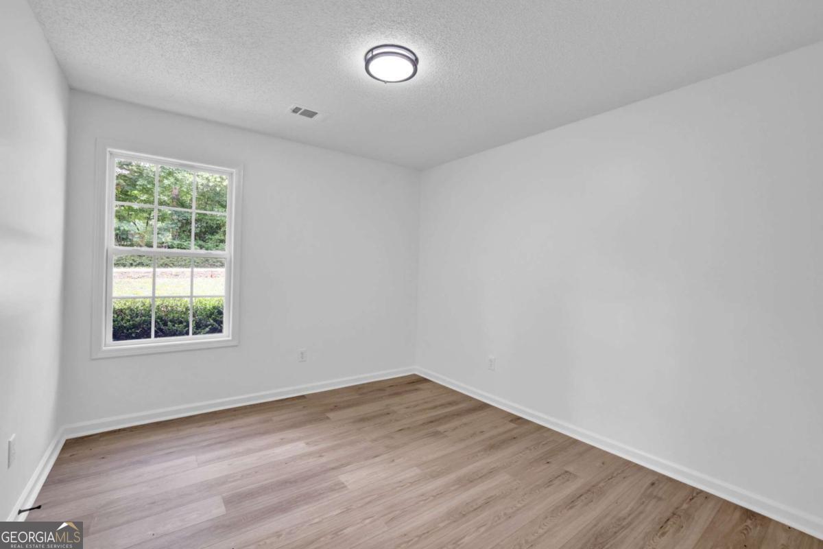 4311 Willow Springs Road Property Photo 22