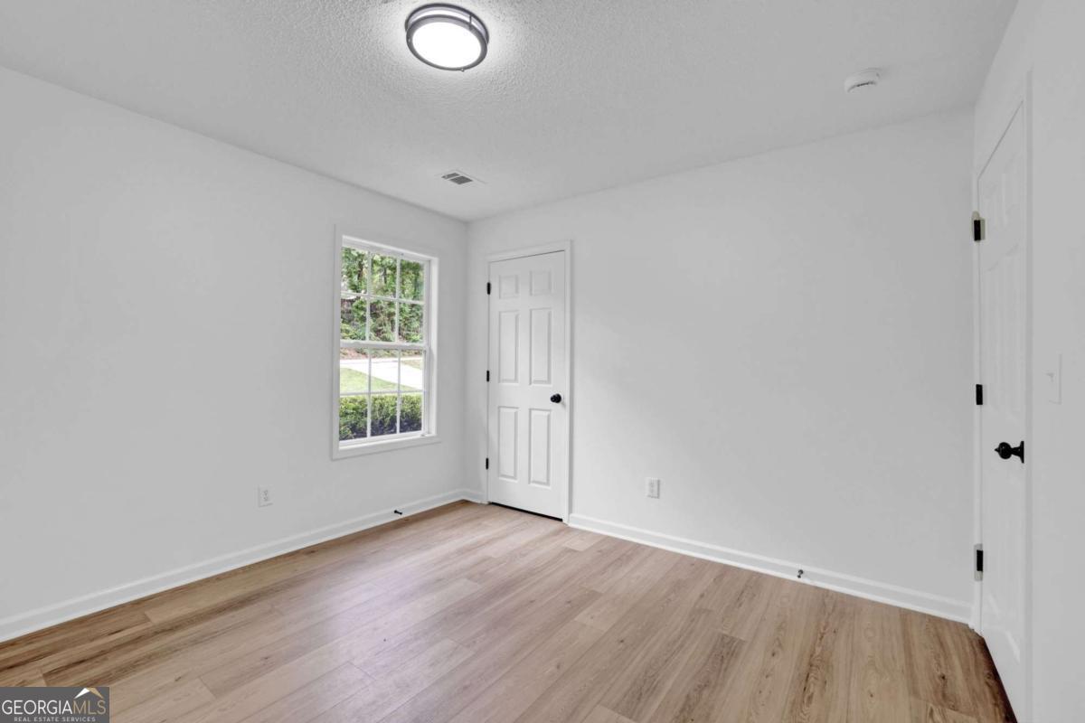 4311 Willow Springs Road Property Photo 28