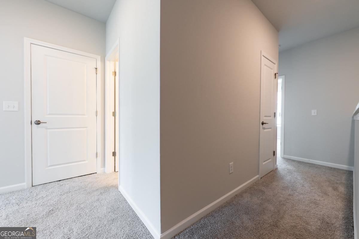 121 Greenview Court Property Photo 29