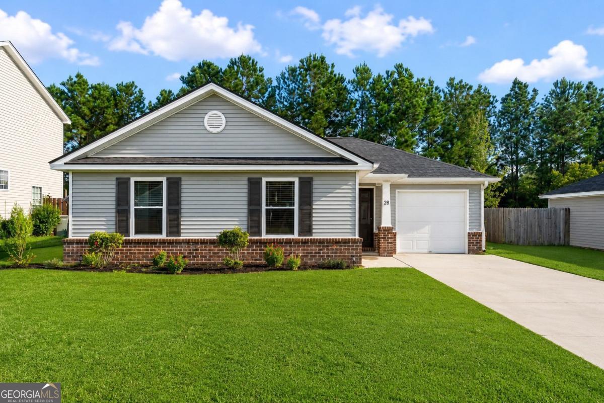 28 Twin Oaks Place Property Photo 1