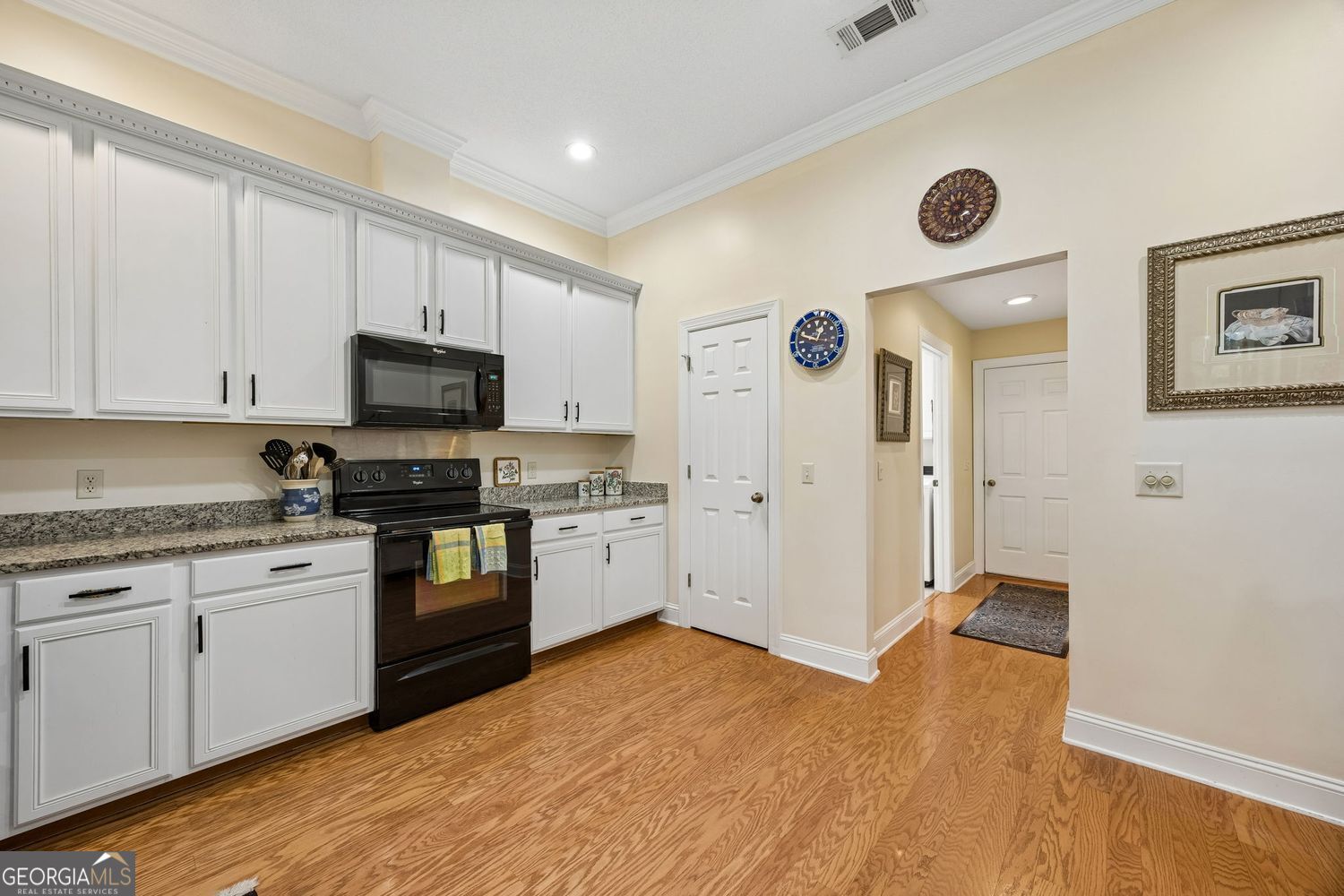 1074 Green Willow Drive Property Photo 11