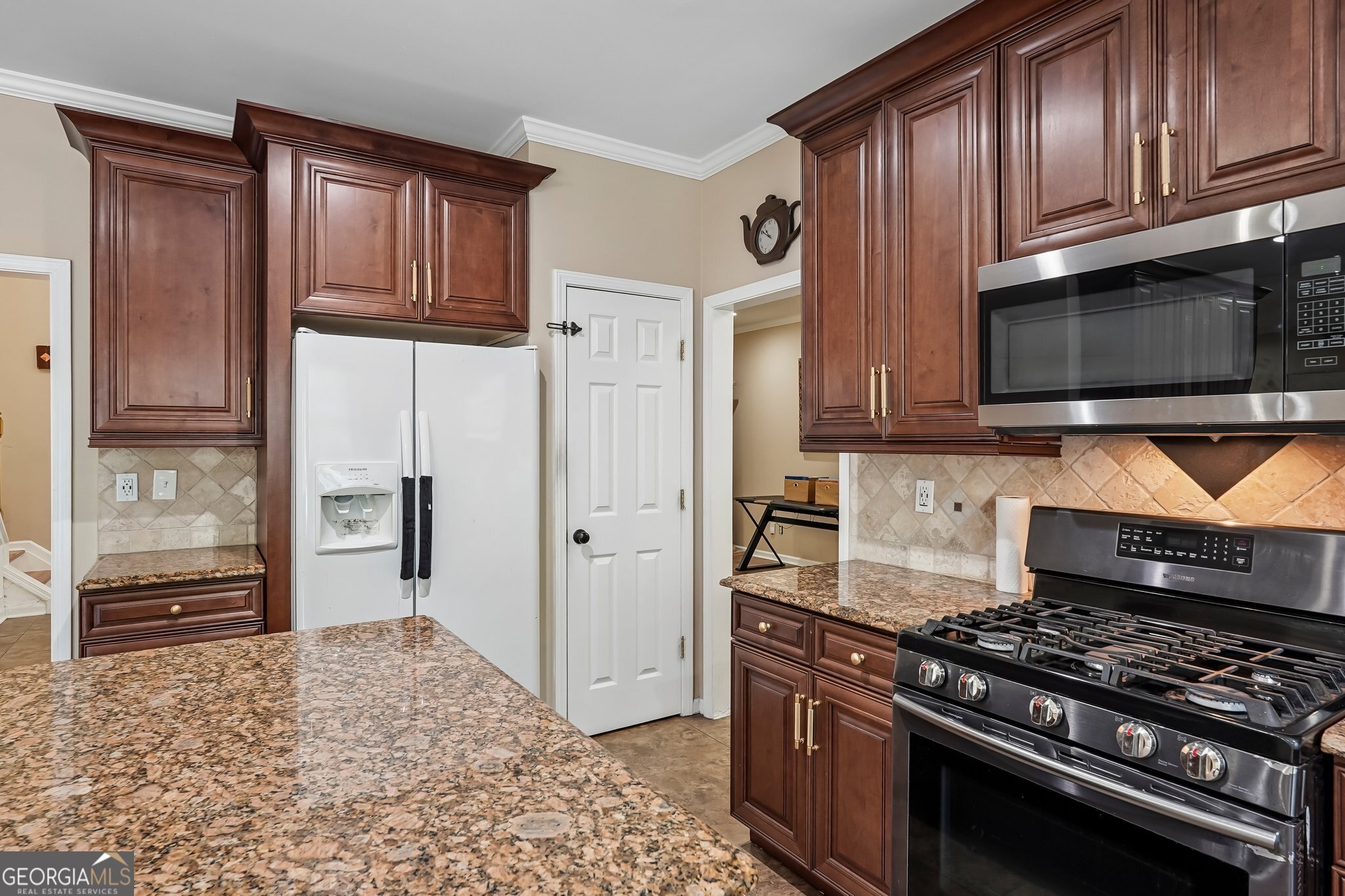 2731 Spindletop Lane Nw Property Photo 18