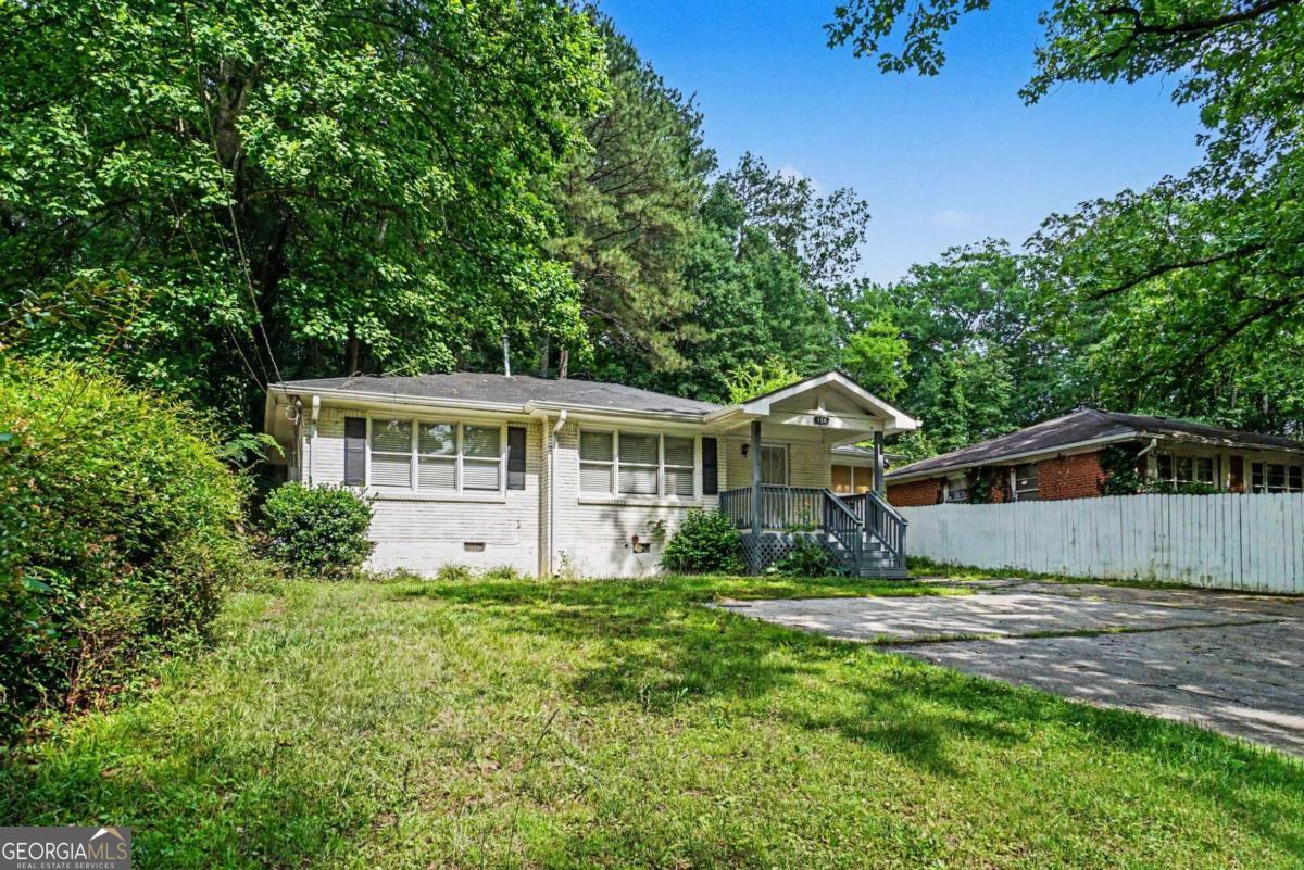 164 Fairburn Road Sw Property Photo 1