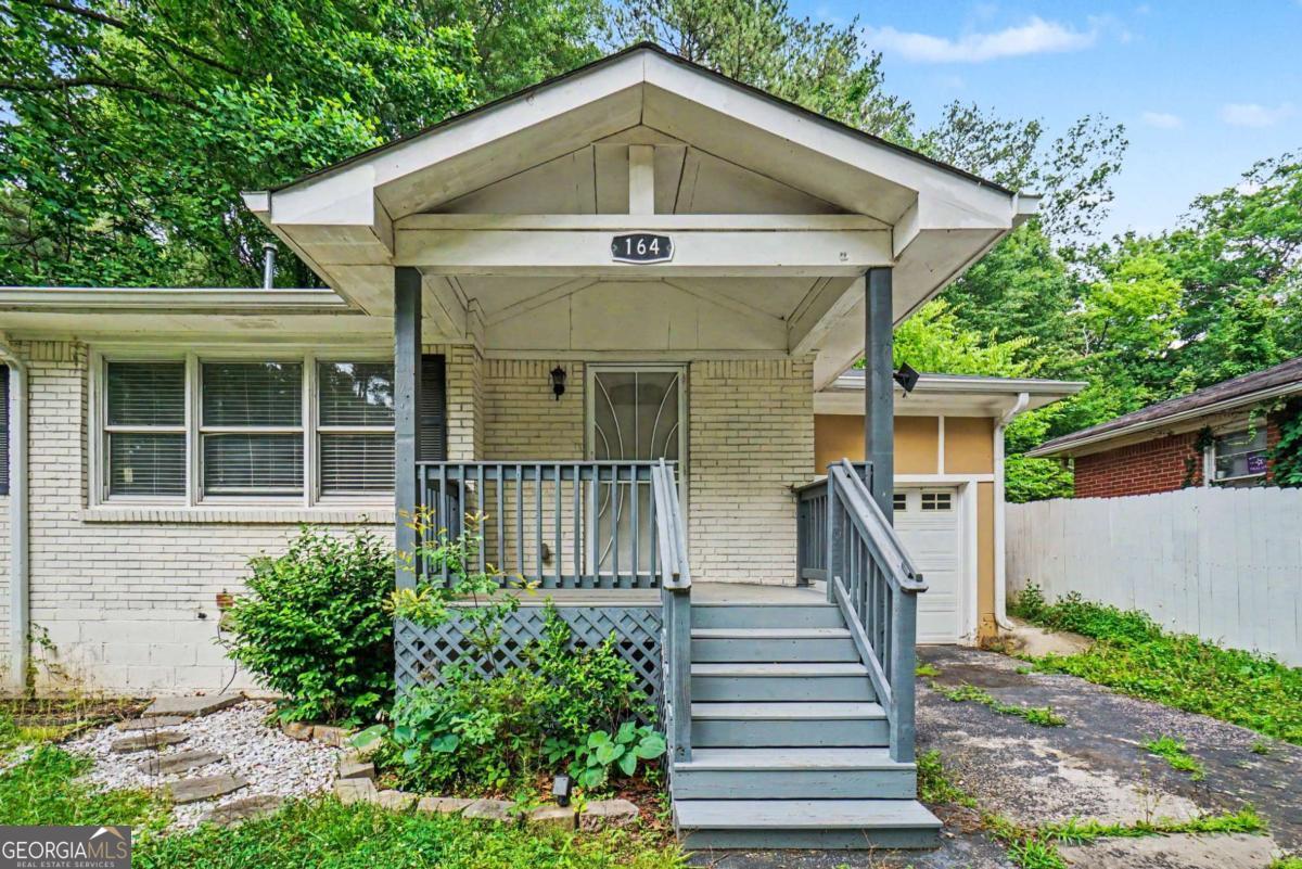 164 Fairburn Road Sw Property Photo 3