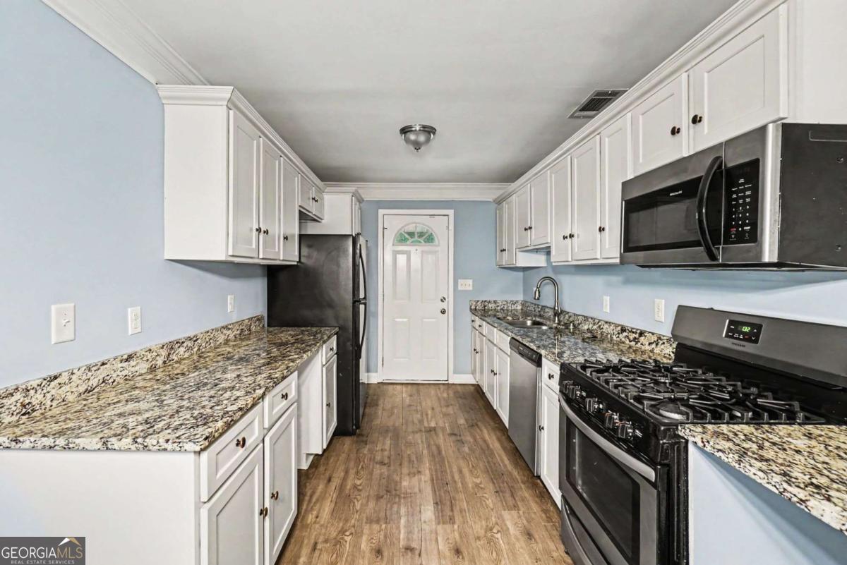 164 Fairburn Road Sw Property Photo 10