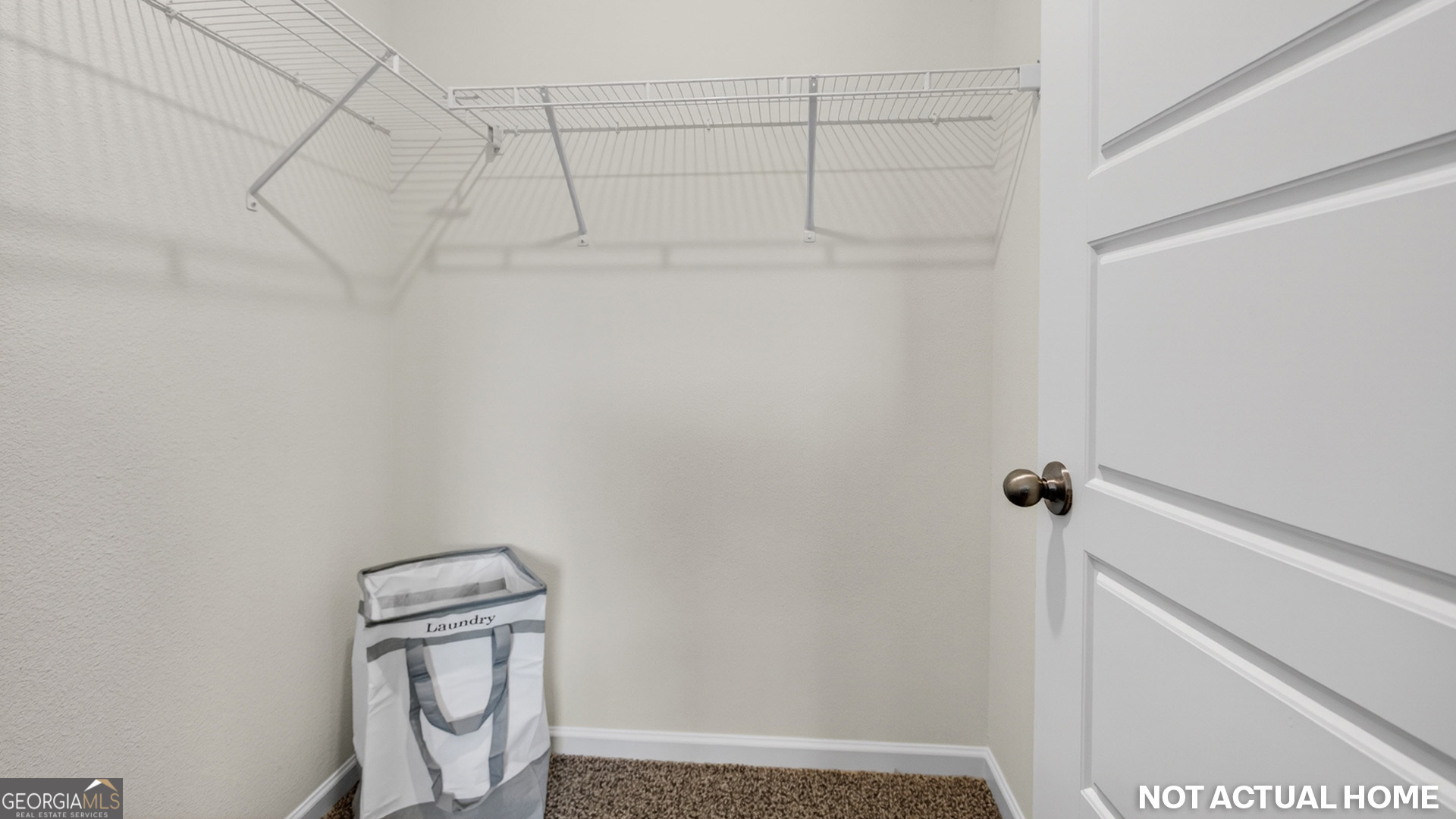107 Red Oak Court Property Photo 16