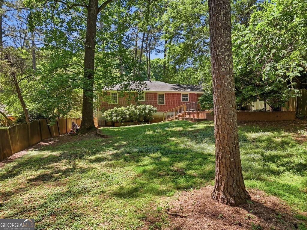 1111 N Valley Drive Property Photo 7