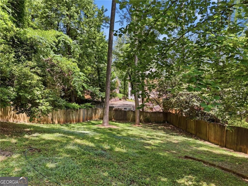 1111 N Valley Drive Property Photo 8