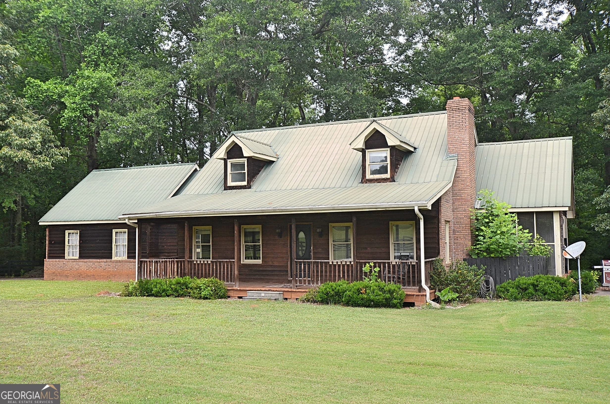 1140 Kinnett Road Property Photo 1