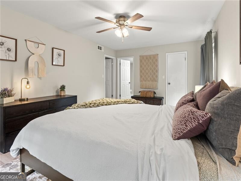 6851 Roswell Road # H26 Property Photo 15