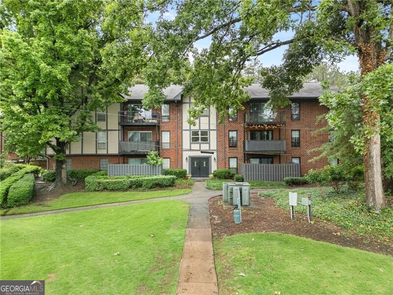 6851 Roswell Road # H26 Property Photo 43