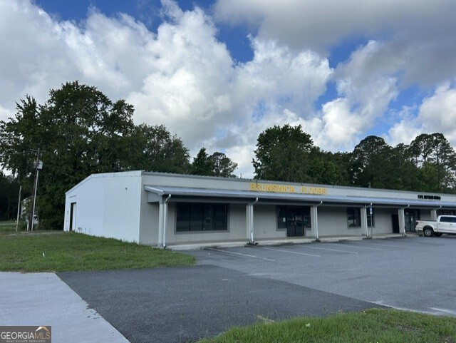 880 E King Avenue # A Property Photo 1