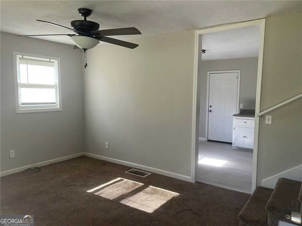 130 Knob Drive Property Photo 3