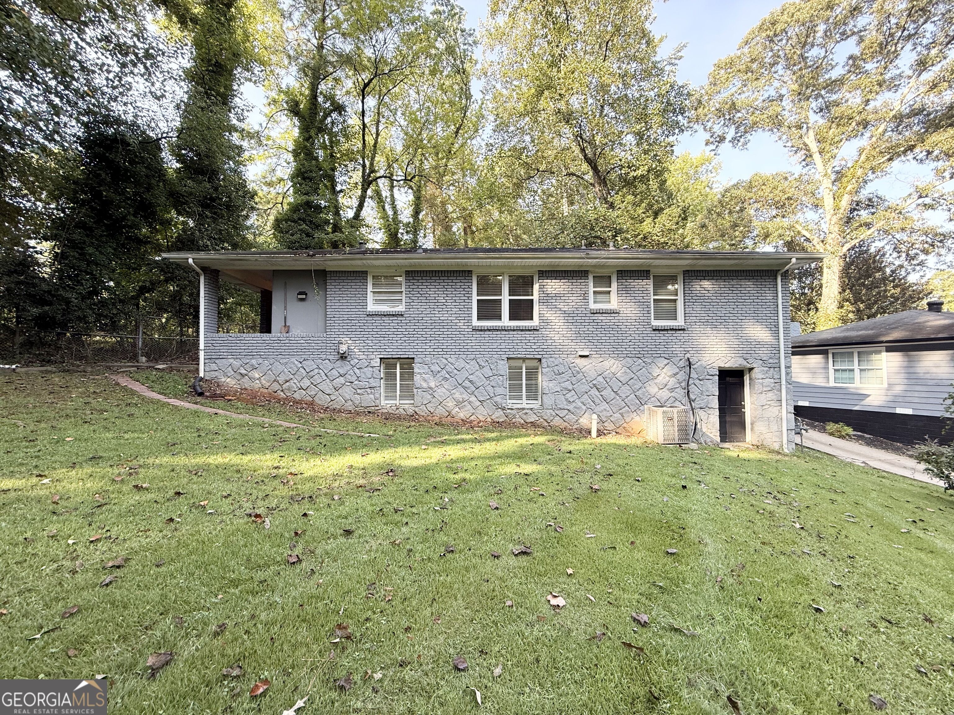 2431 Ivydale Drive Sw Property Photo 12