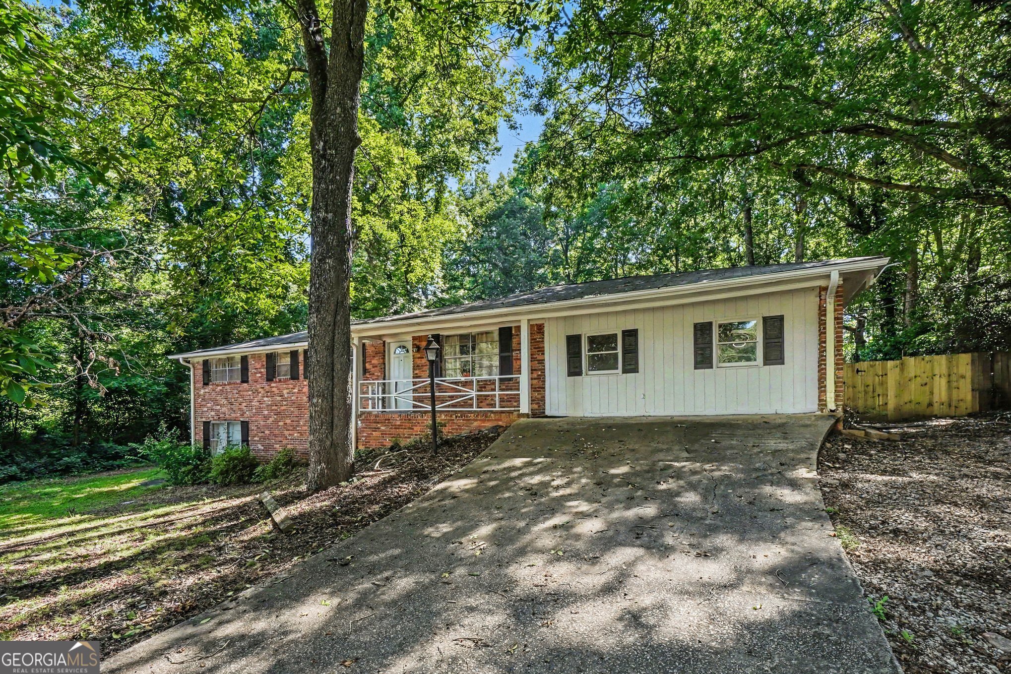 3429 Rocky Creek Drive Property Photo 4