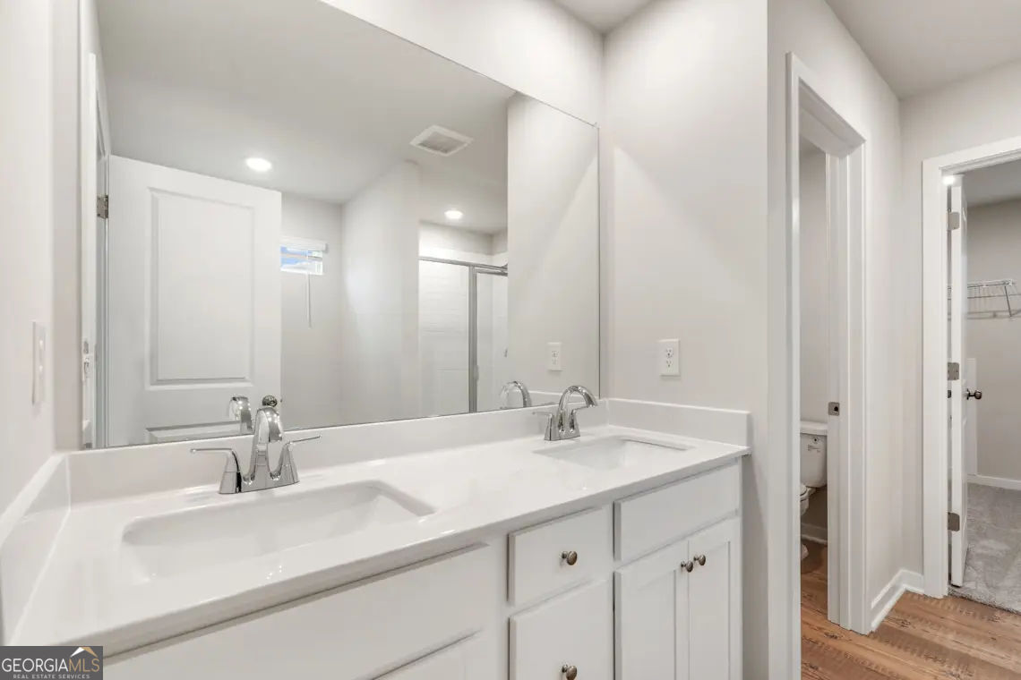 4129 Thronbud Road Property Photo 17