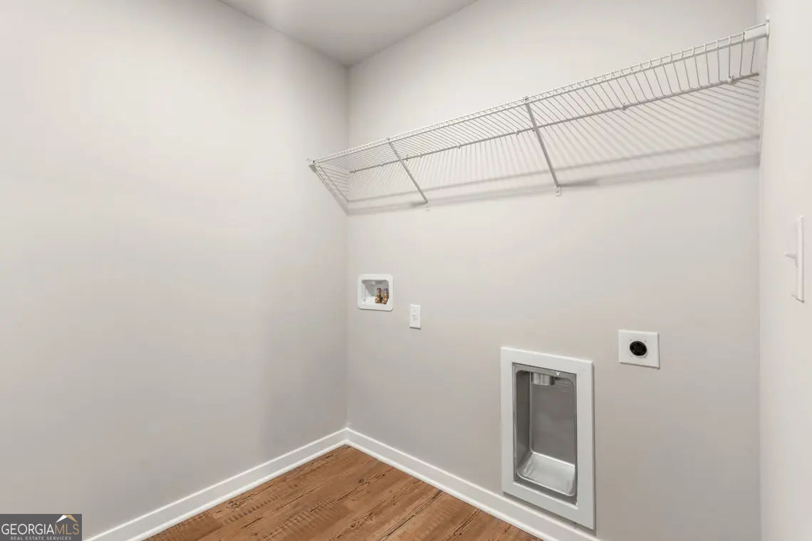 4129 Thronbud Road Property Photo 28