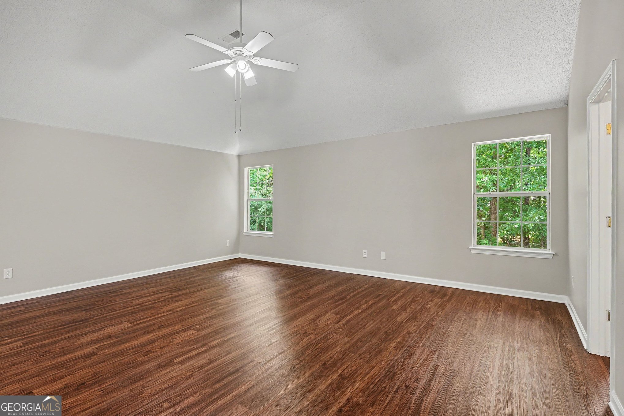 129 Kentwood Springs Drive Property Photo 23