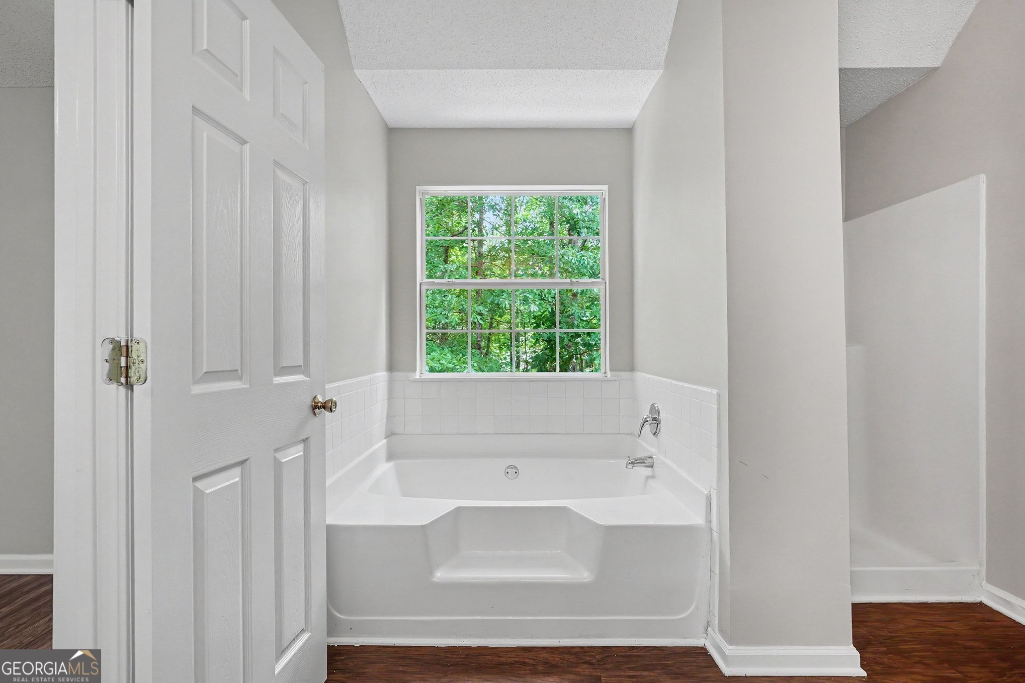 129 Kentwood Springs Drive Property Photo 34