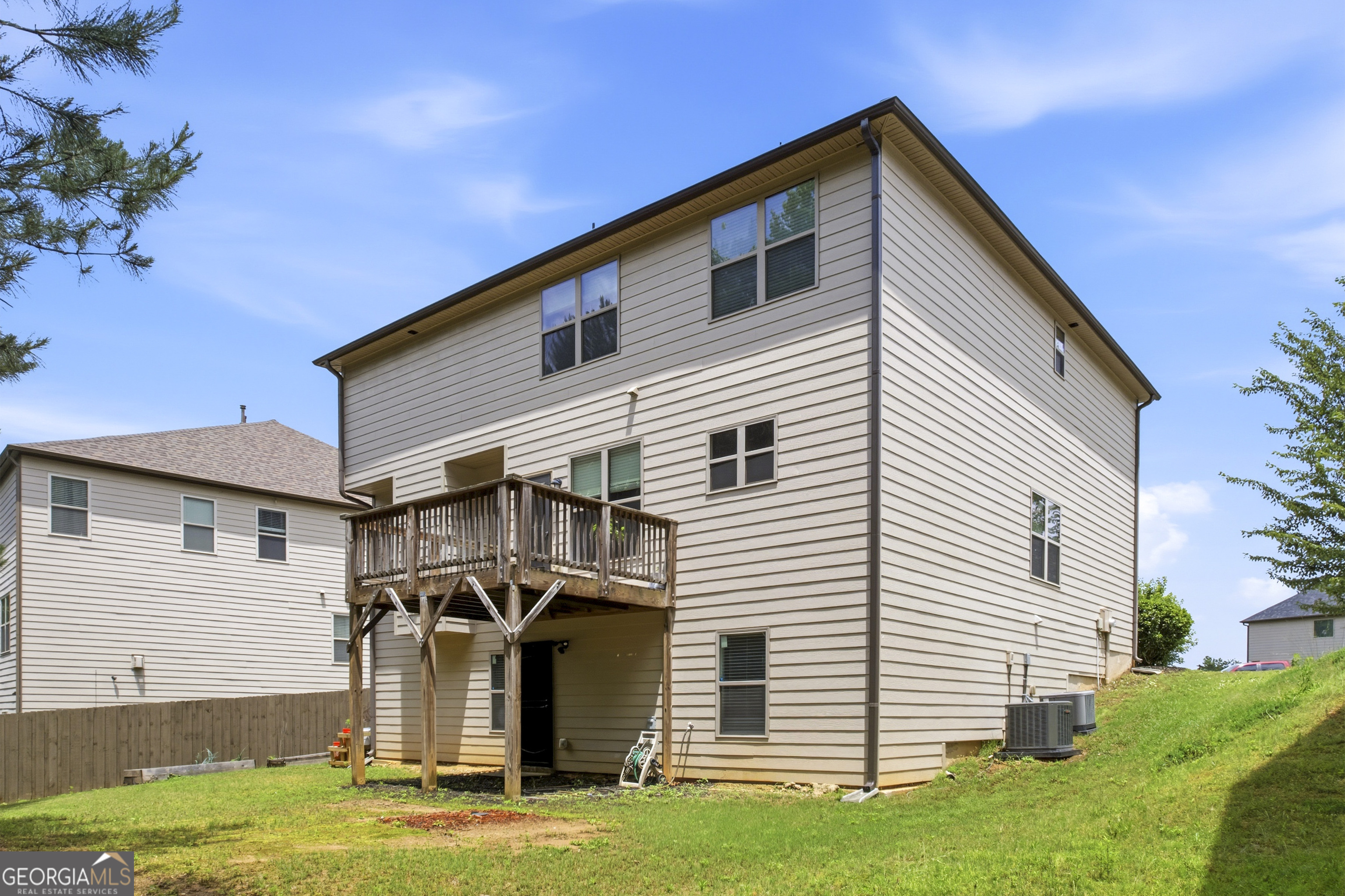 437 Red Fox Drive Property Photo 30