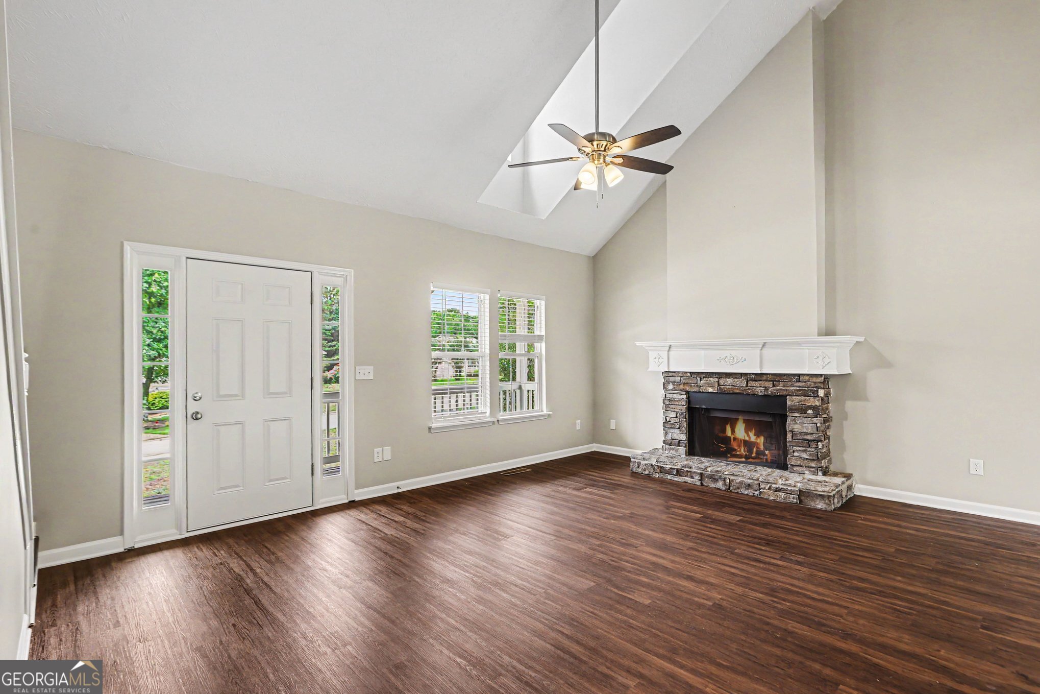 227 Starlyn Drive Property Photo 7