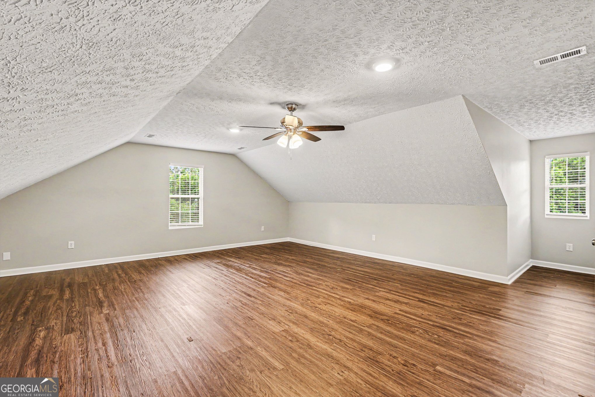 227 Starlyn Drive Property Photo 14
