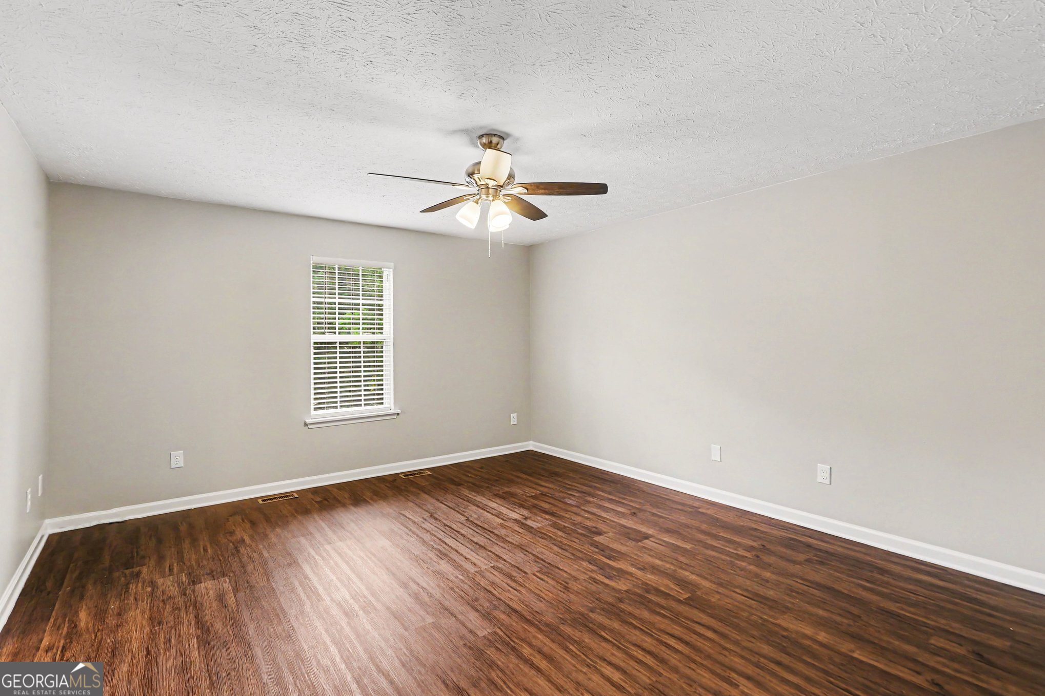 227 Starlyn Drive Property Photo 17