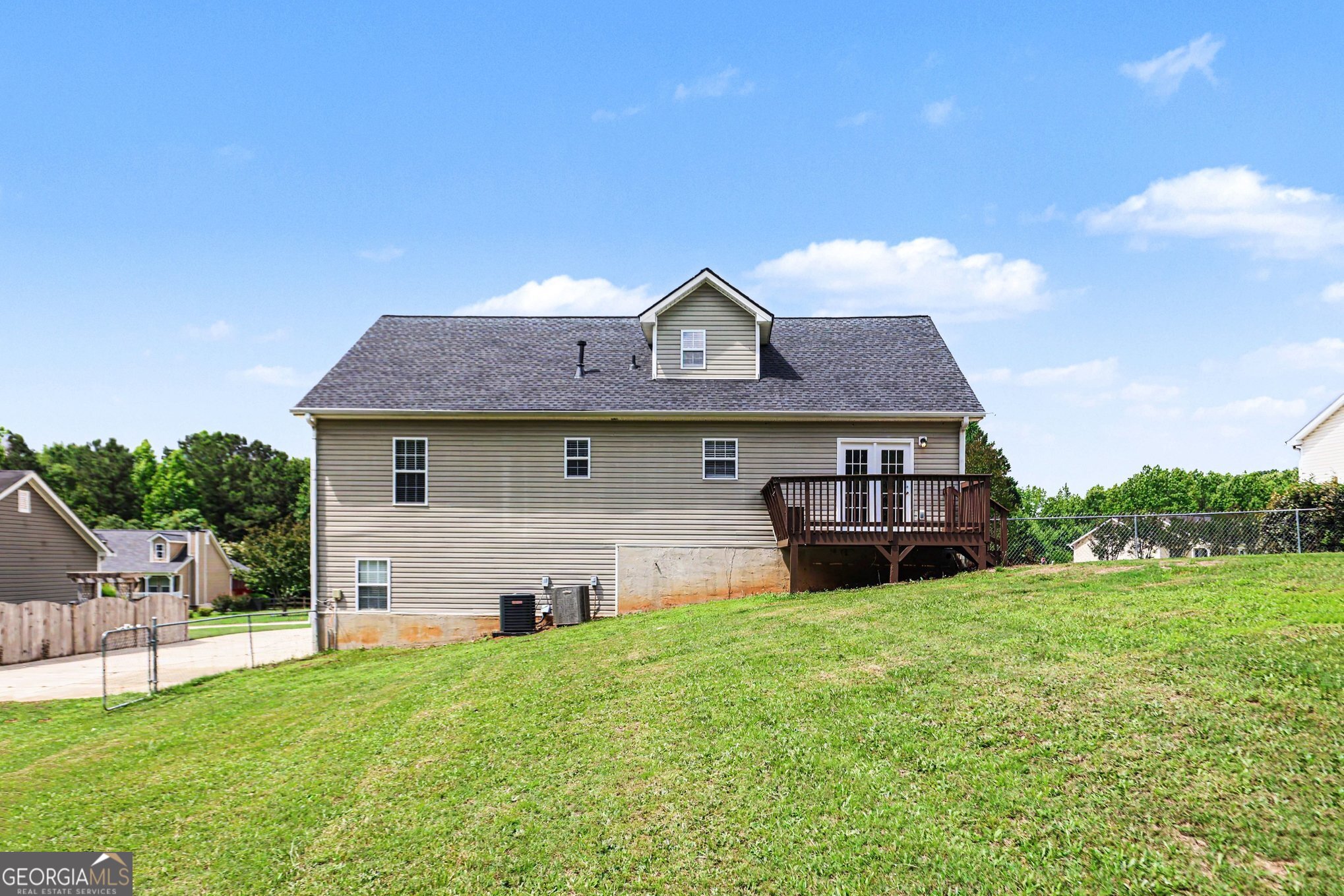 227 Starlyn Drive Property Photo 26