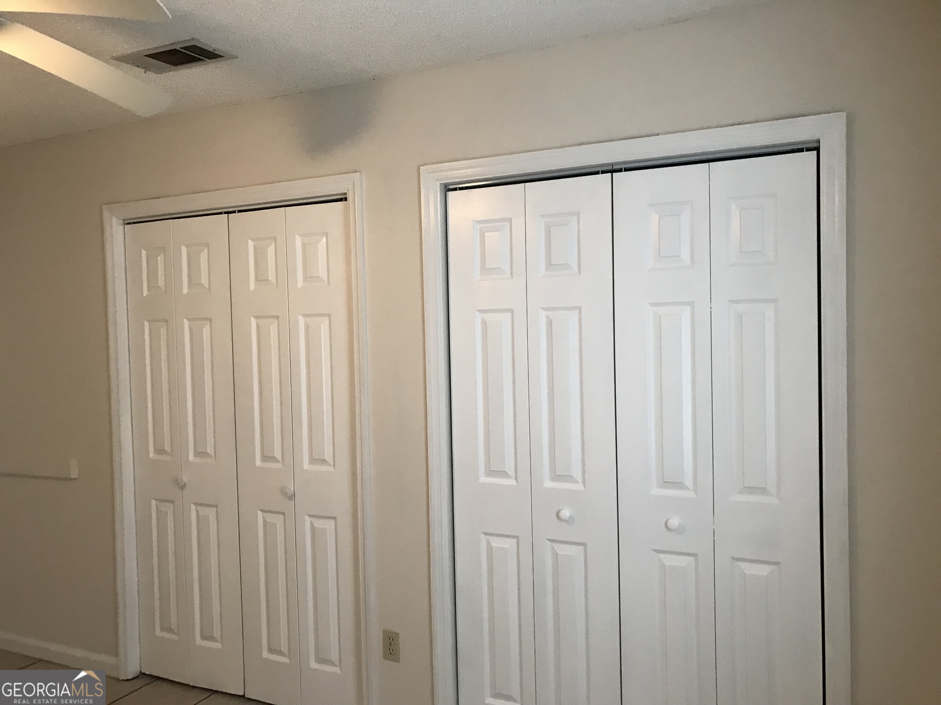 531 S Arizona Street Property Photo 8