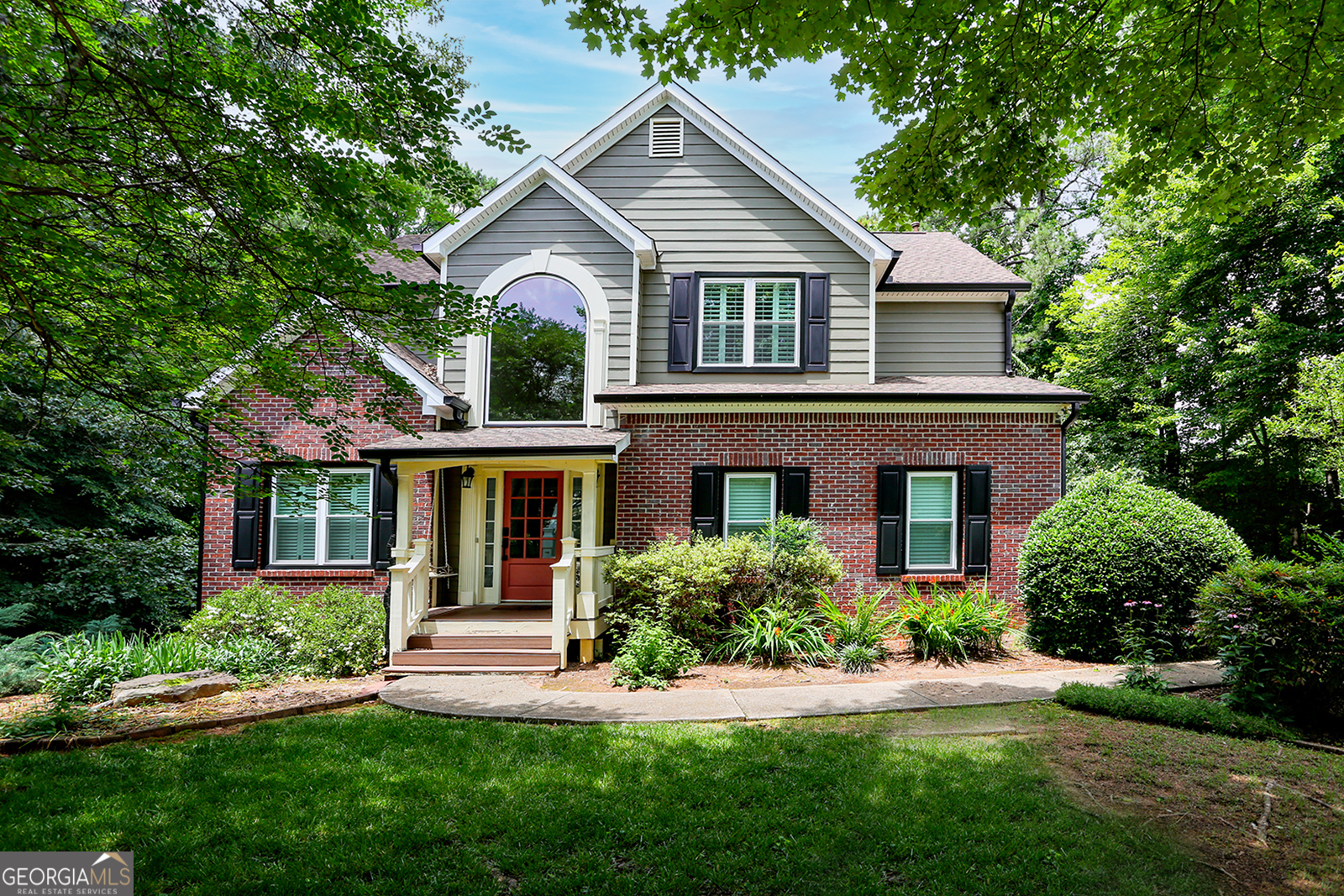 230 Wentworth Drive Property Photo 1