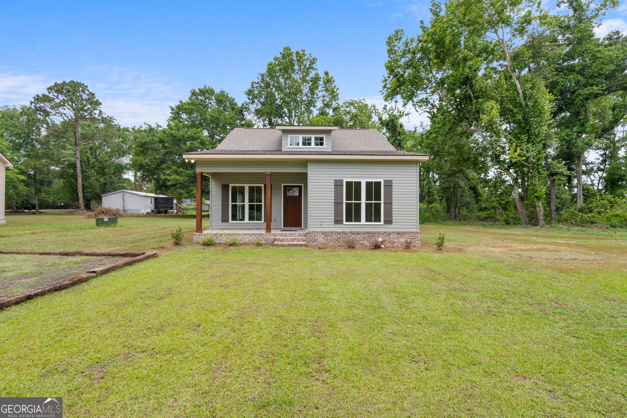 126 Woods Avenue Property Photo 1
