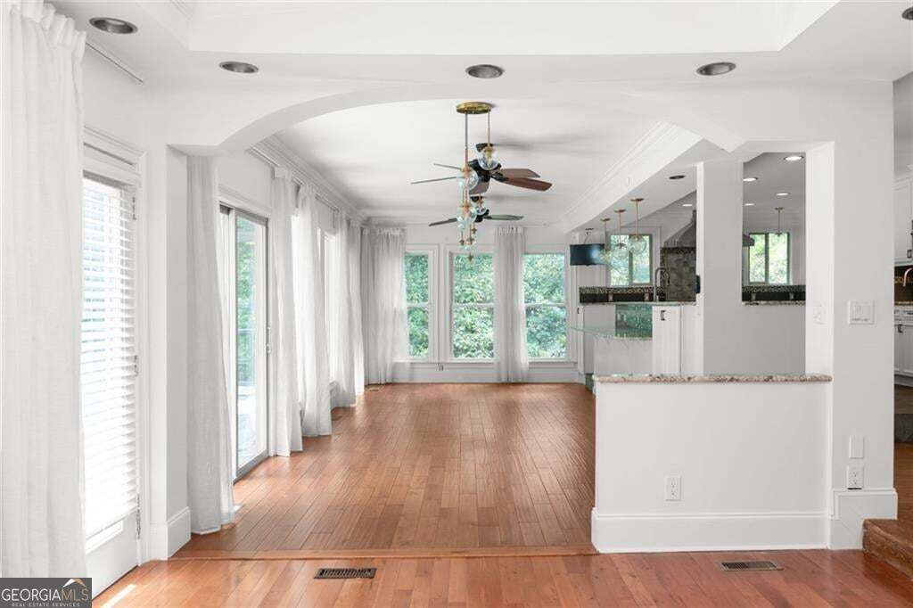 212 Kings Row Property Photo 38