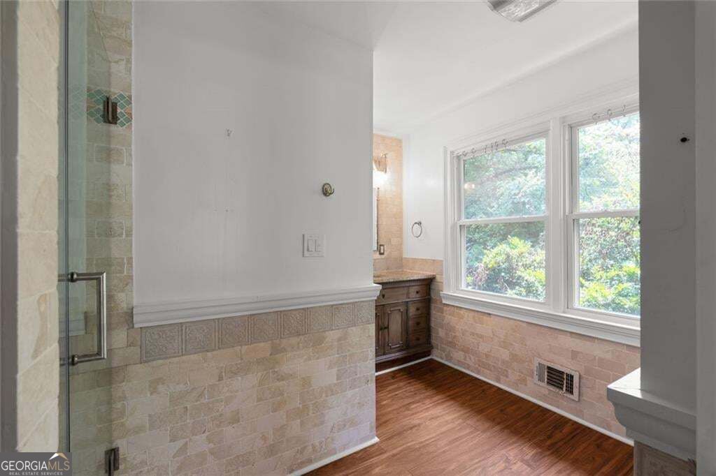212 Kings Row Property Photo 54