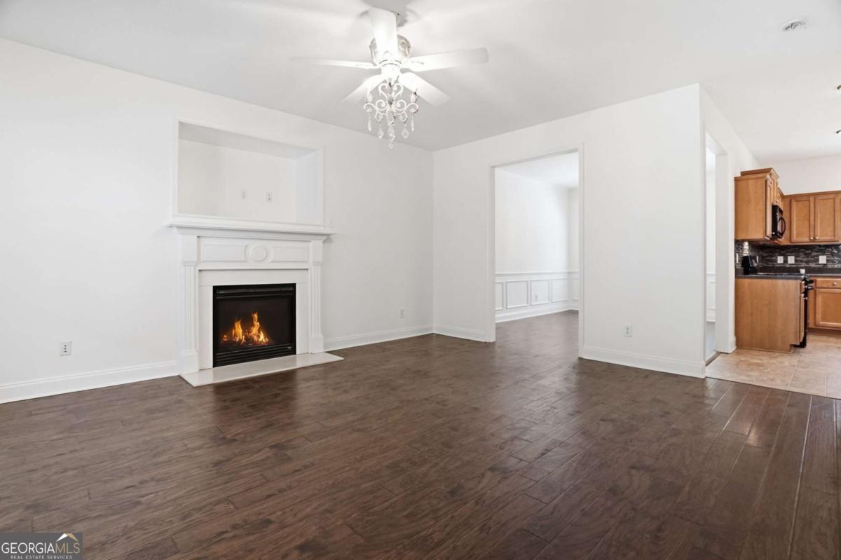 4122 Creekrun Circle Property Photo 5