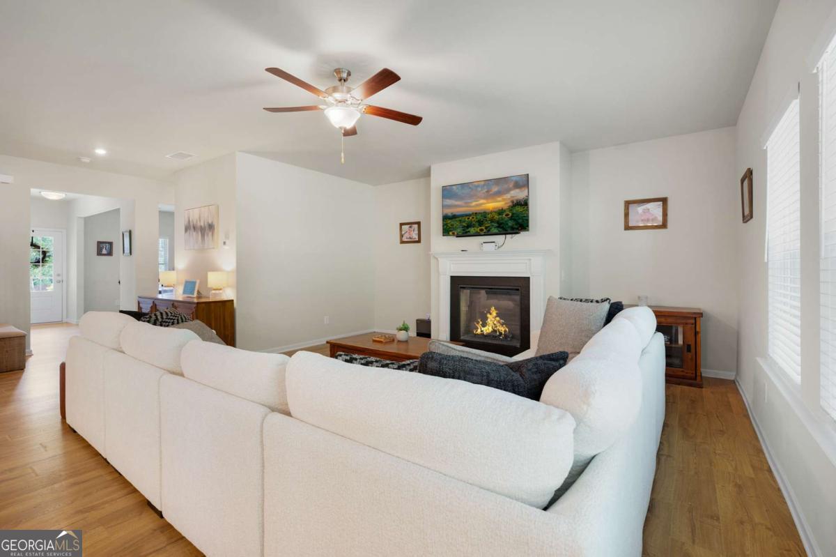 63 Woody Way Nw Property Photo 11